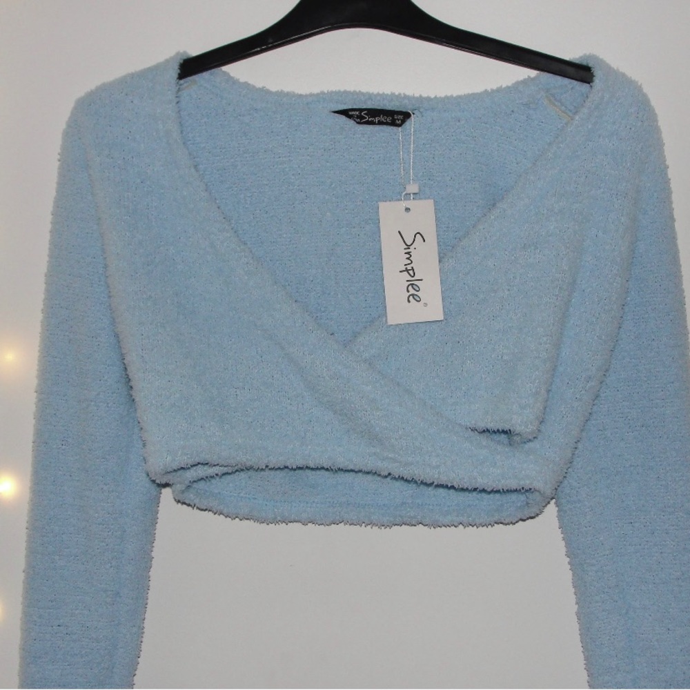 Simplee Cropped Blue Fuzzy Sweater